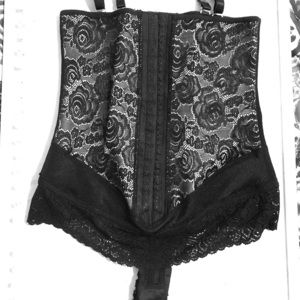 TLC Reshaping Garment Girdle Demetra 34